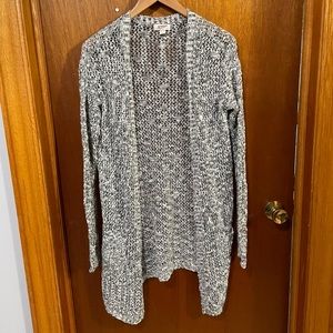 Arizona Size Medium grey open knit longline cardigan with pockets